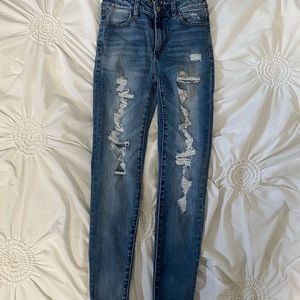 american eagle light blue ripped jeans